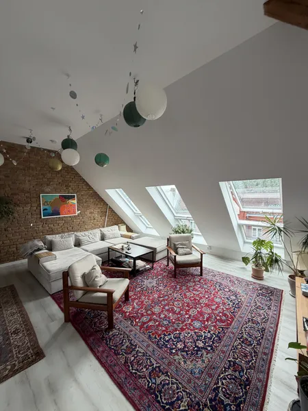 *WG Möglich; Teilgewerbe möglich* Helles 5-Zimmer-Penthouse mit Terrasse in Neukölln — photo 1